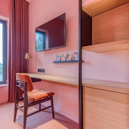 Hotel Mah 3*